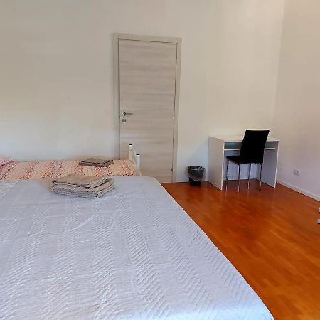 La Dulce Stanza Bed & Breakfast Genoa Bagian luar foto