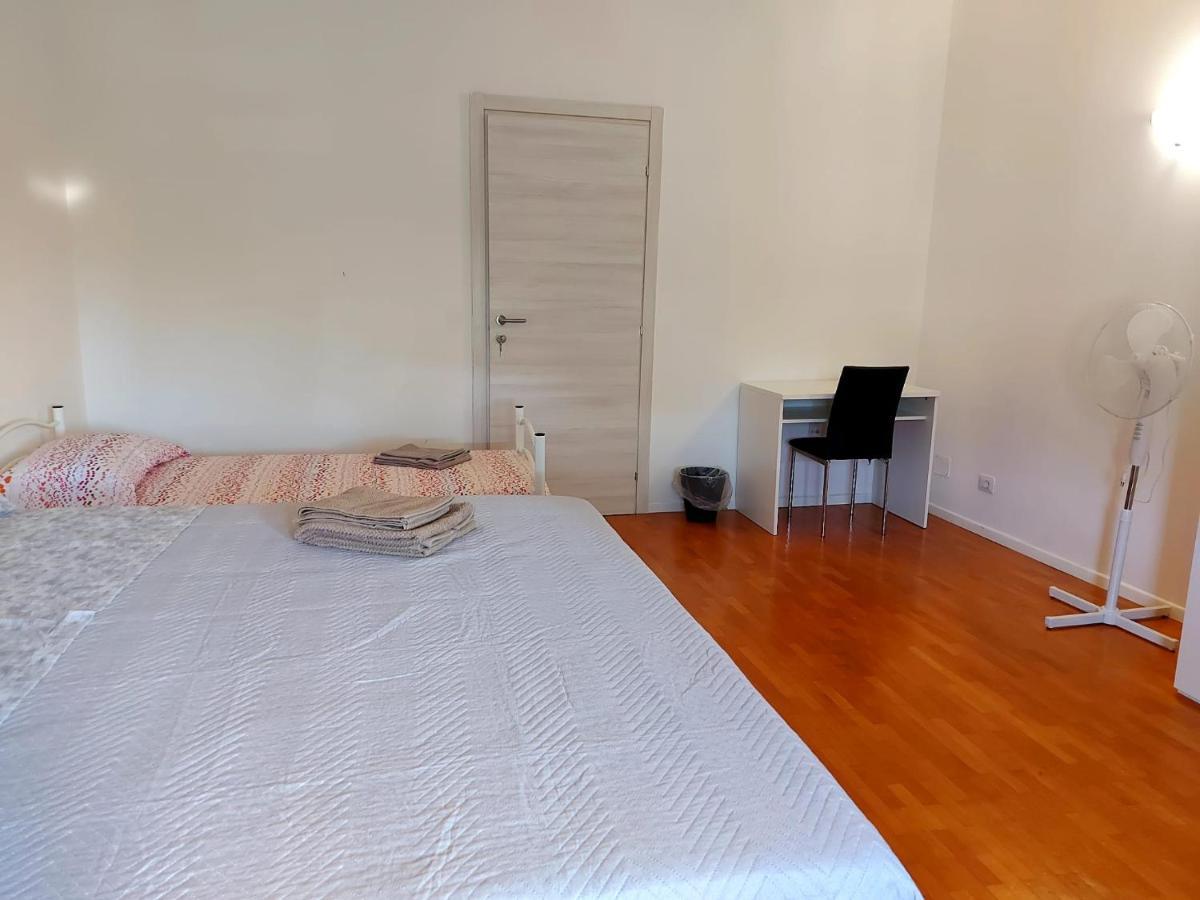 La Dulce Stanza Bed & Breakfast Genoa Bagian luar foto
